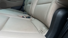 Hyundai Tucson 2.0 CRDi Blue Drive Premium 5dr 2WD Diesel Estate